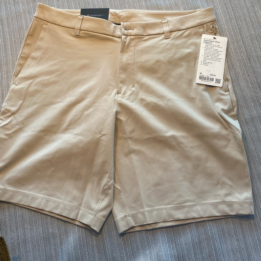 Men’s lulu lemon shorts.